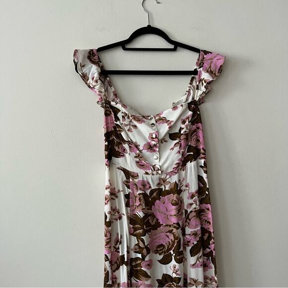 Flynn Skye x Revolve Bardot Maxi Dress in White Rose Floral Print - Picture 5 of 8